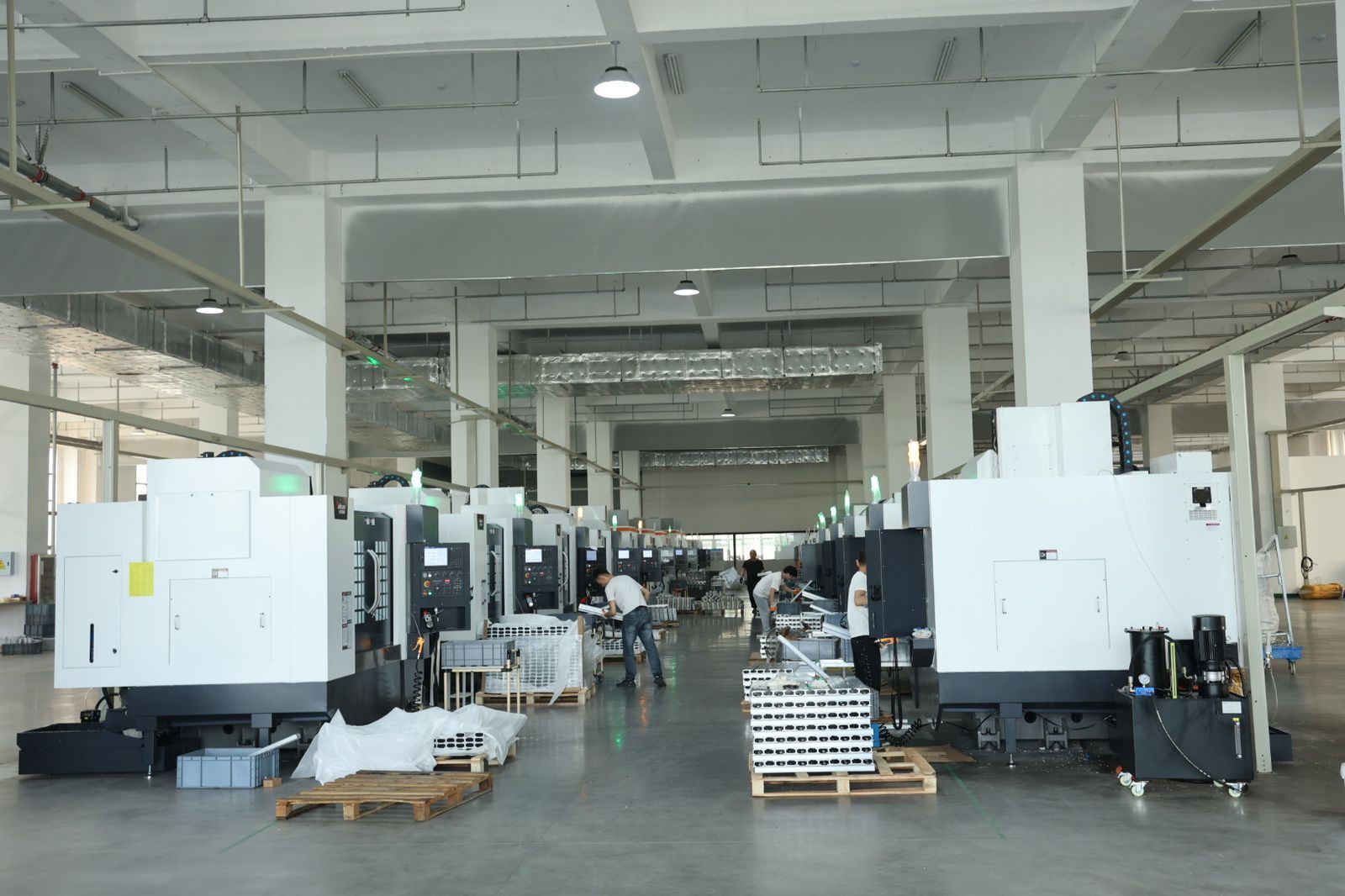 Precision CNC machine rows in AOYIN aluminum battery box workshop