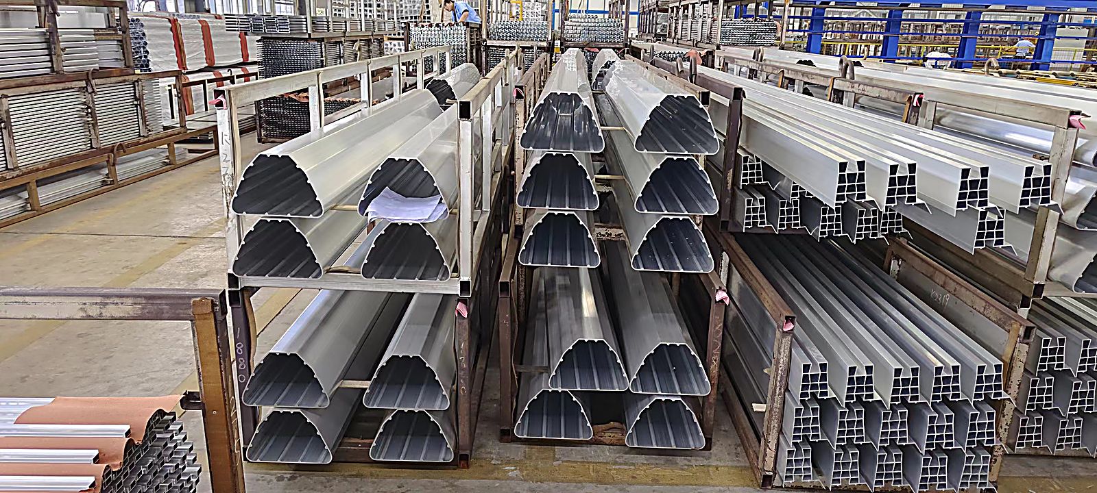 Large battery housing extrusion profiles in AOYIN stock