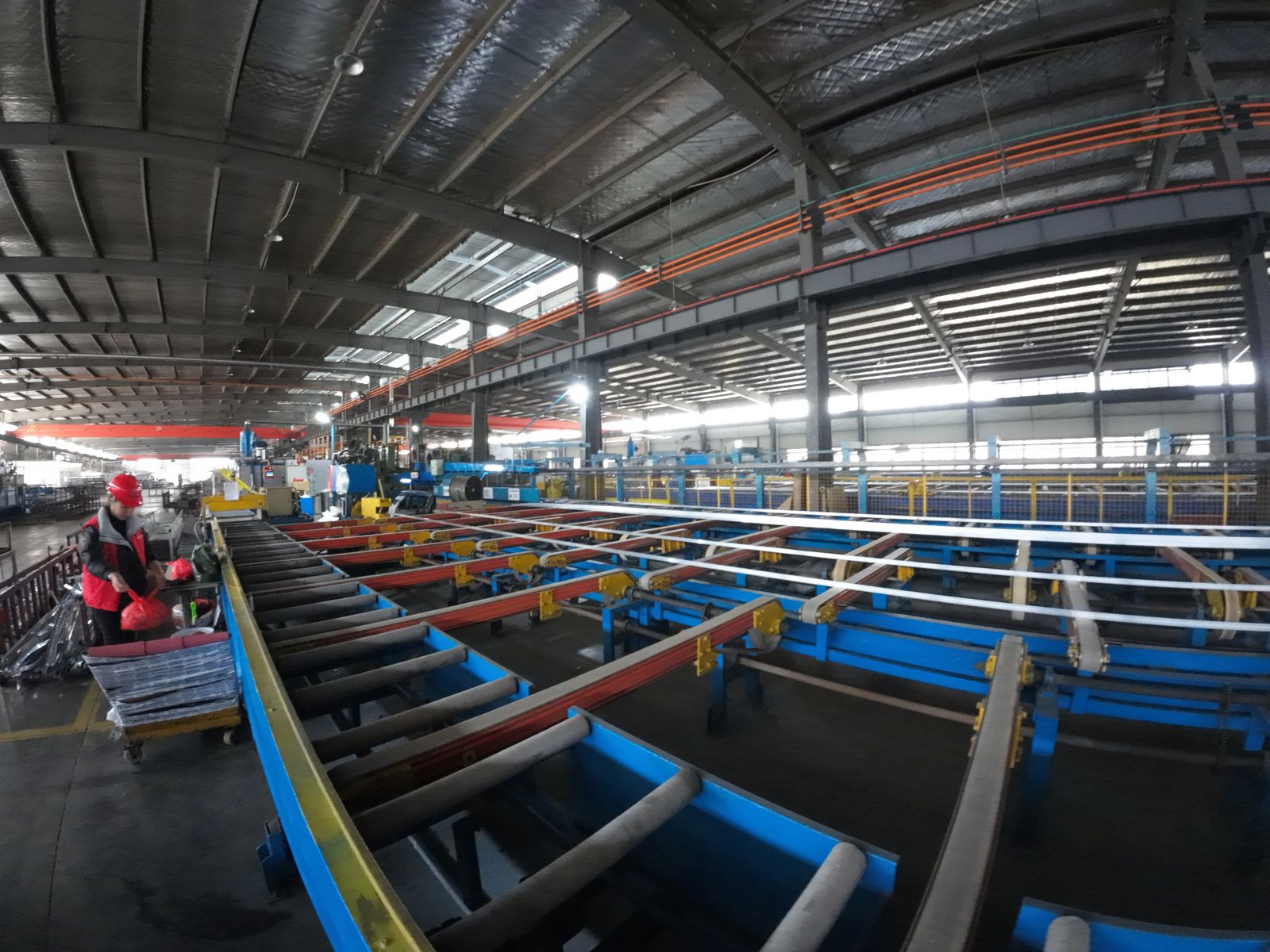 Aluminum profile runout line after extrusion