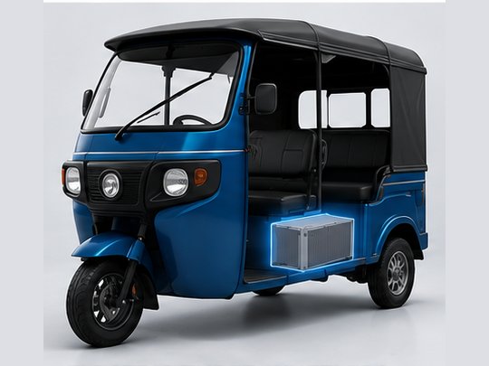 Reinforced aluminum battery housing for electric auto rickshaw